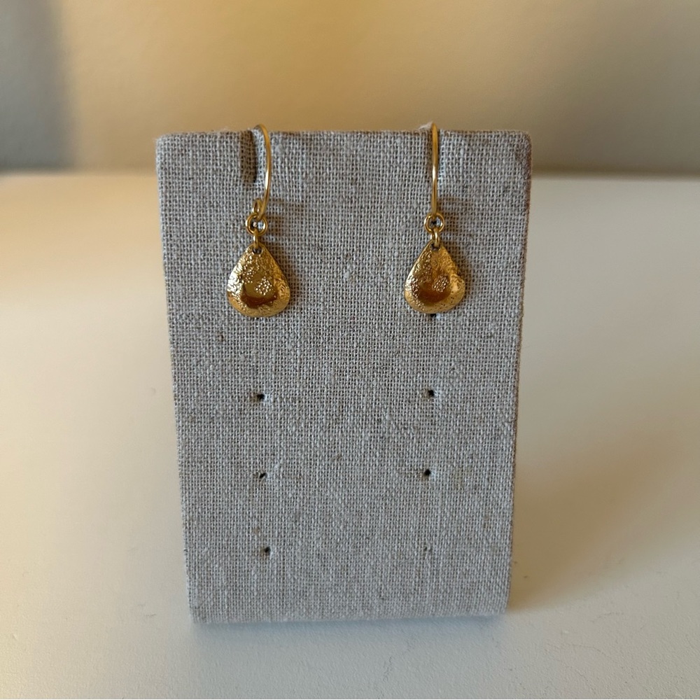 Stella and Dot Gomd Demi Earrings